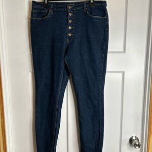 Venus Women’s Size 14 Button Fly Skinny Jeans Blue Dark Wash 759
